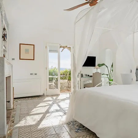 Hotel Treville 5*