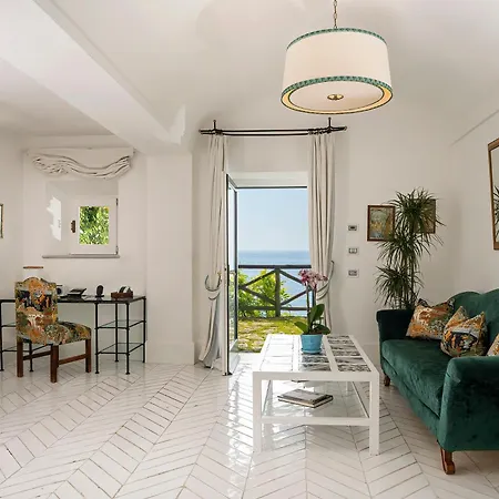 Treville Positano Hotel