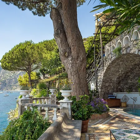 Treville Positano Hotel