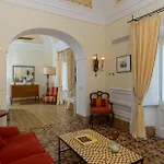 Hotel Treville 5*