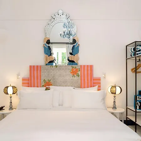 Hotel Treville